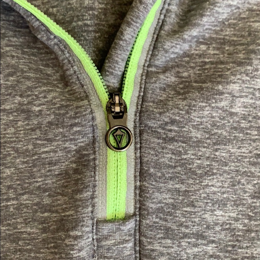 Ivivva Quarter ZIP - Picture 2 of 5
